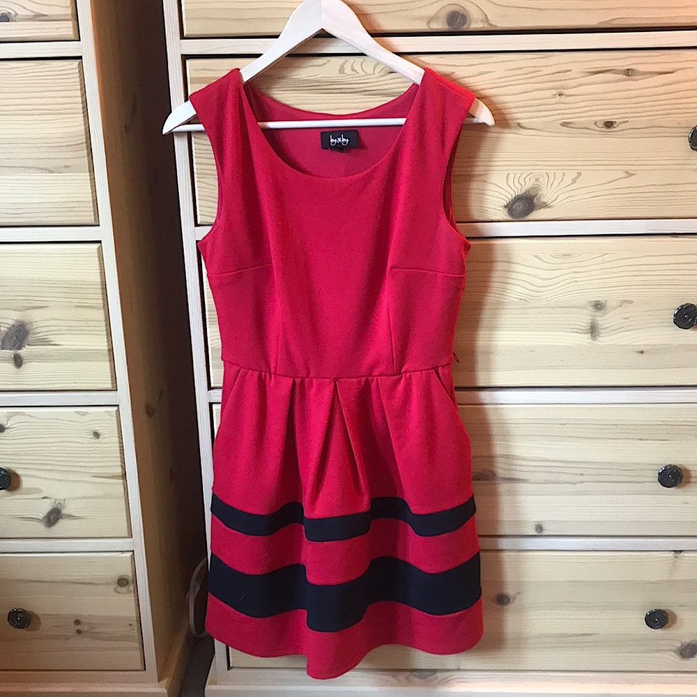 By & By Colorblock Dress Red and Black Size Medium